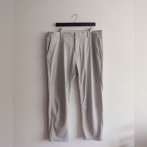 Rhone NWOT Cream Commuter Pant